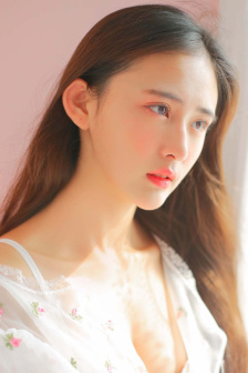 少女洛荷
